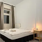 Room In Shared Apartment In Berlin-Kreuzberg