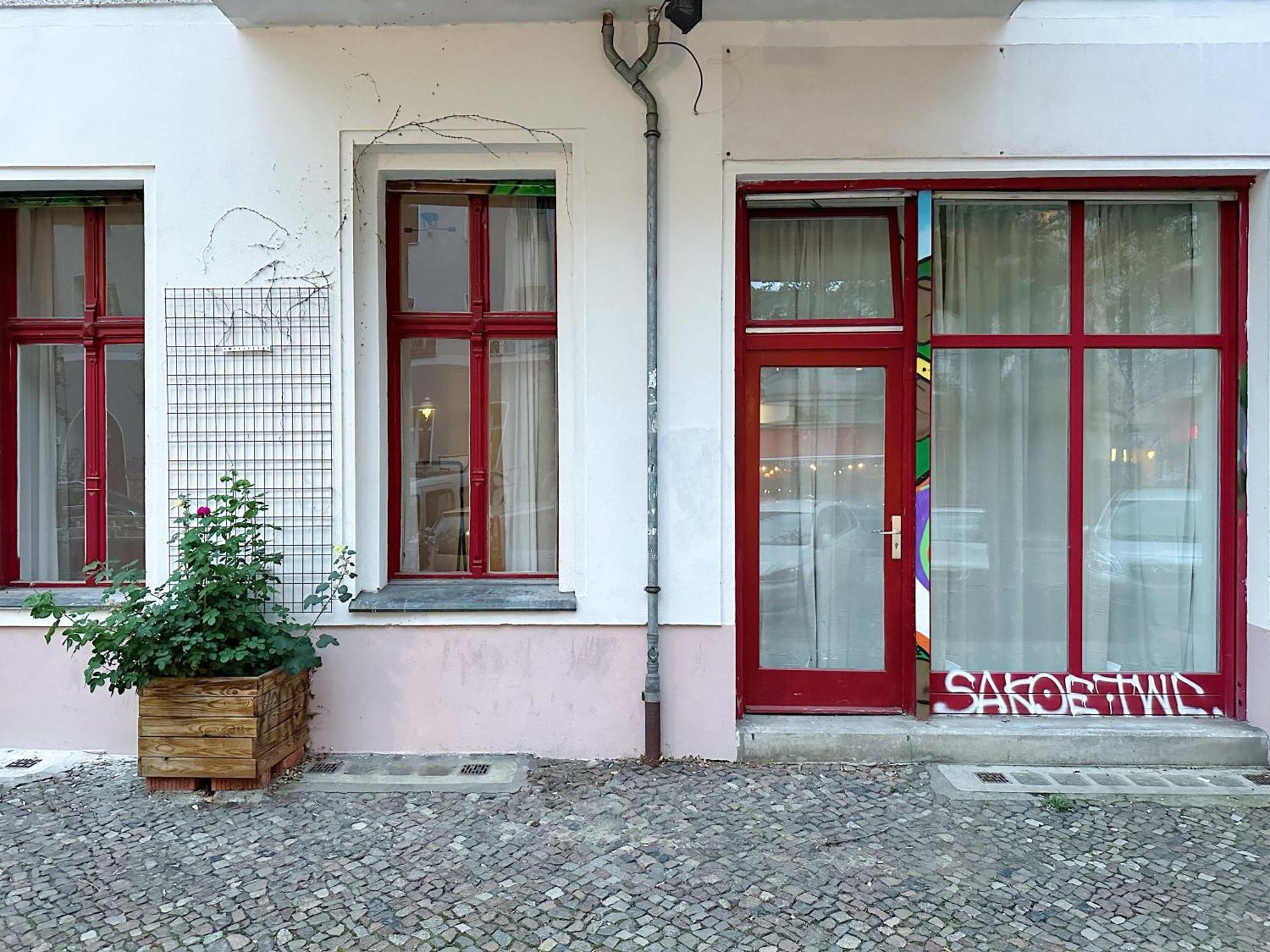 In Shared In Berlin-kreuzberg Apartment Berlin