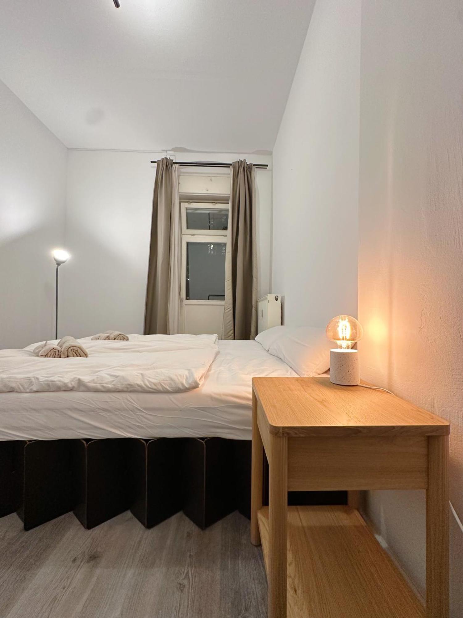 In Shared In Berlin-kreuzberg Apartment